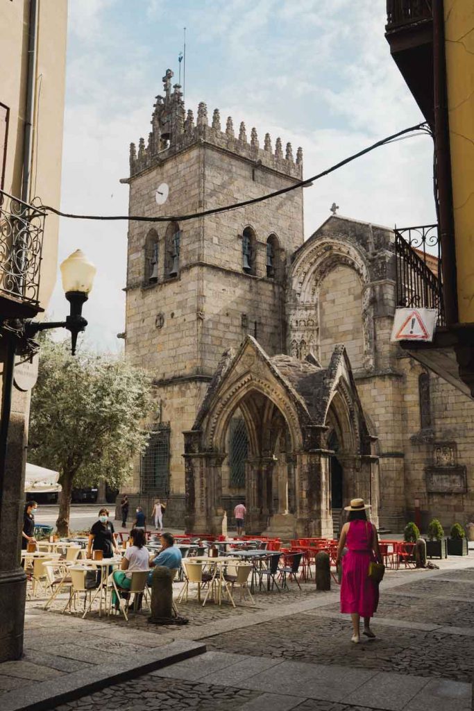 Things to do in Guimarães includes wander Largo da Oliveira