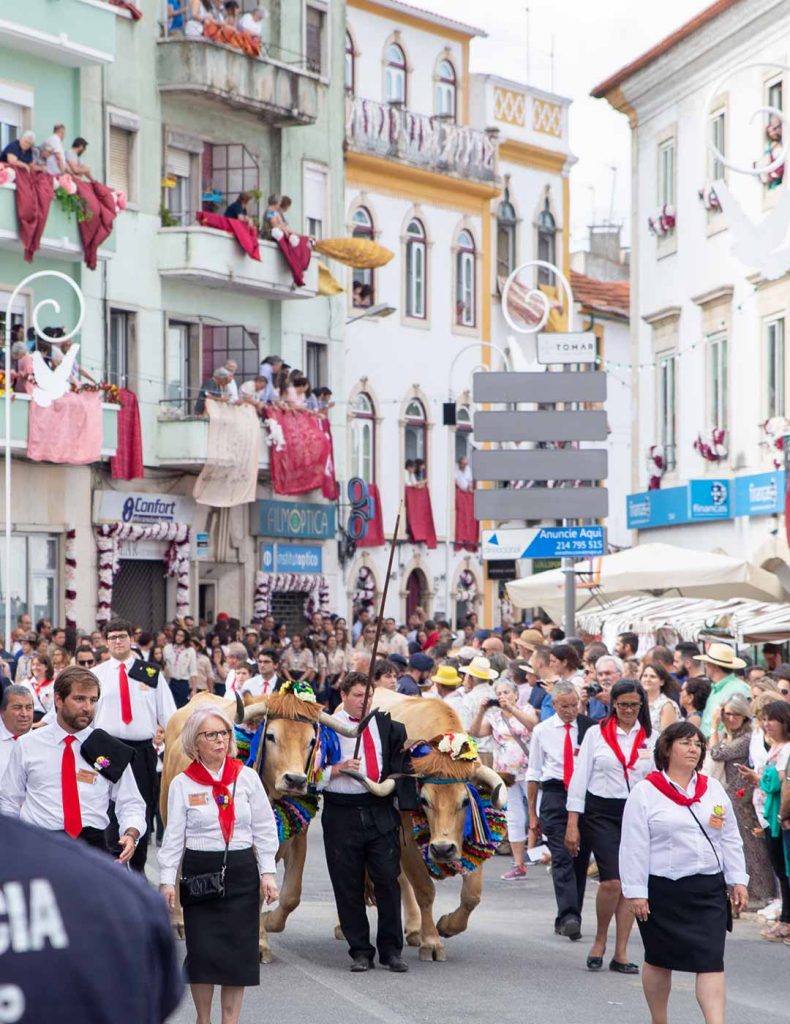 Festa dos Tabuleiros, Portugal