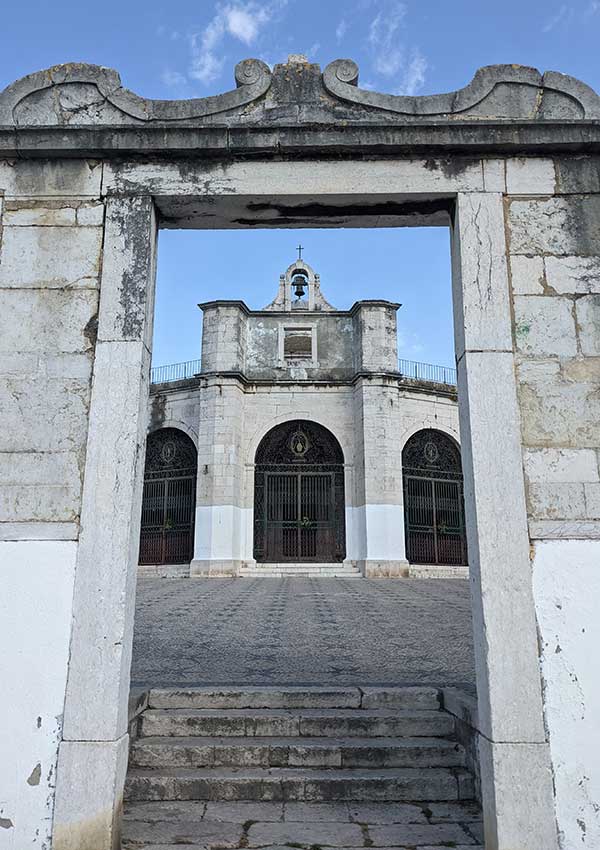 Miradouo de Santo Amaro is the best secret views in Lisbon