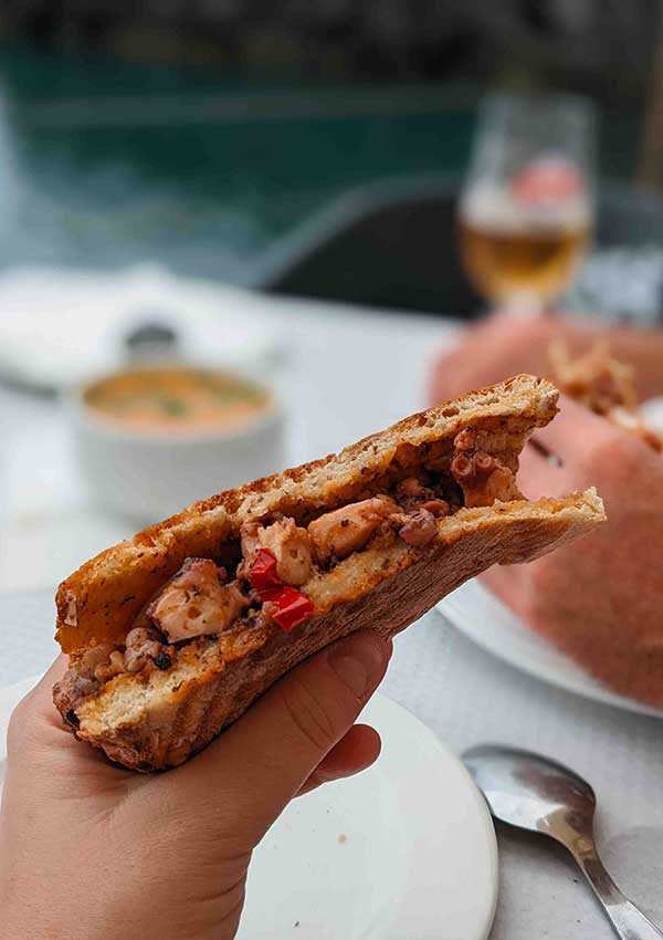 Clube Naval de Seixal Madeira Octopus sandwich