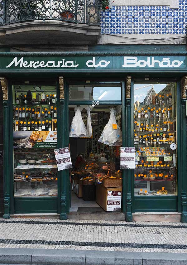 Facade of Mercearia do Bolhao store