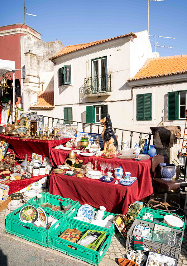 Antiques Feira da Ladra Lisbon flea market