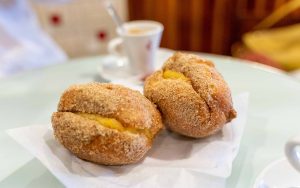 Where to eat in Viana do Castelo - Manuel Natario - best doughnuts or bolas de berlim in Portugal